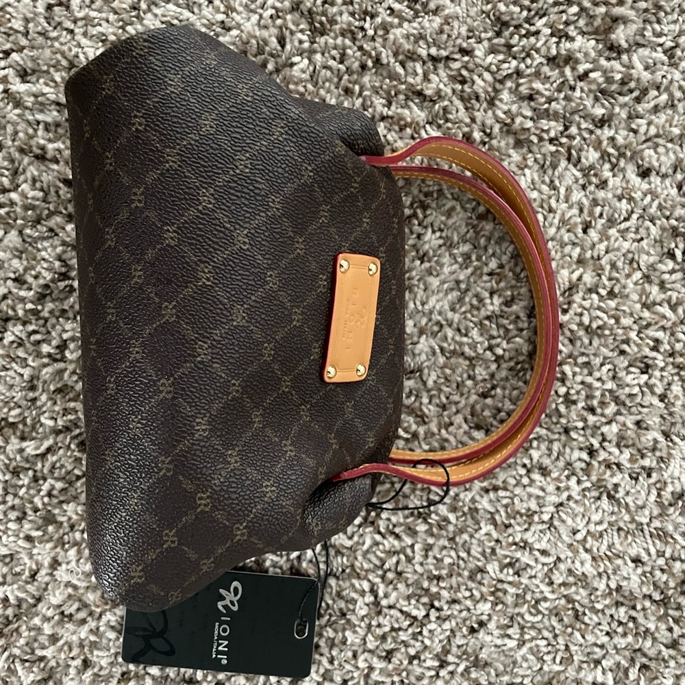 Stylish Brown Shoulder Bag with Red Accents vittorio